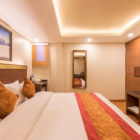 Hotel Infinity International Near Igi Airport New Delhi Bagian luar foto